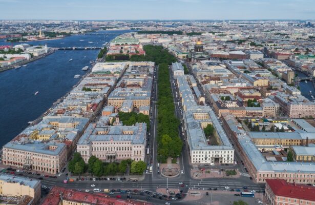 Фланёр. Конногвардейский бульвар