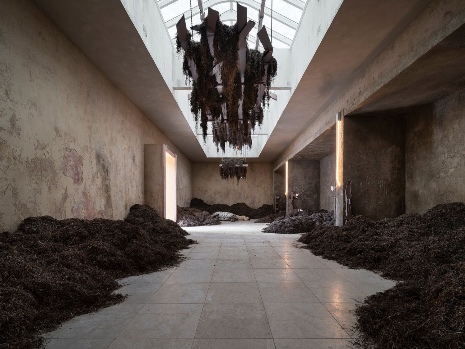 Арт-бранч «Зачаровывая мир: экскурсия по 59-й венецианской арт-биеннале» с Анной Кириковой