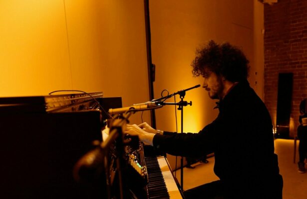 Дима Устинов. Music for a really long walk