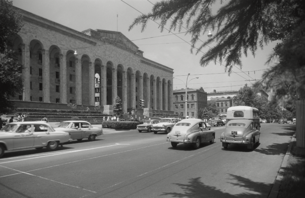 Визуальные образы советских пространств и их массовое тиражирование. Страна в фотографиях Наума Грановского